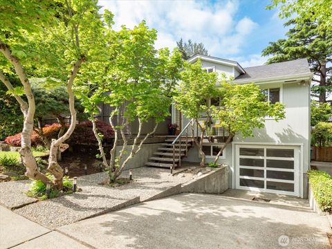 Photo of 6420 NE 60th Street, Seattle, WA 98115 (MLS # 2512584)