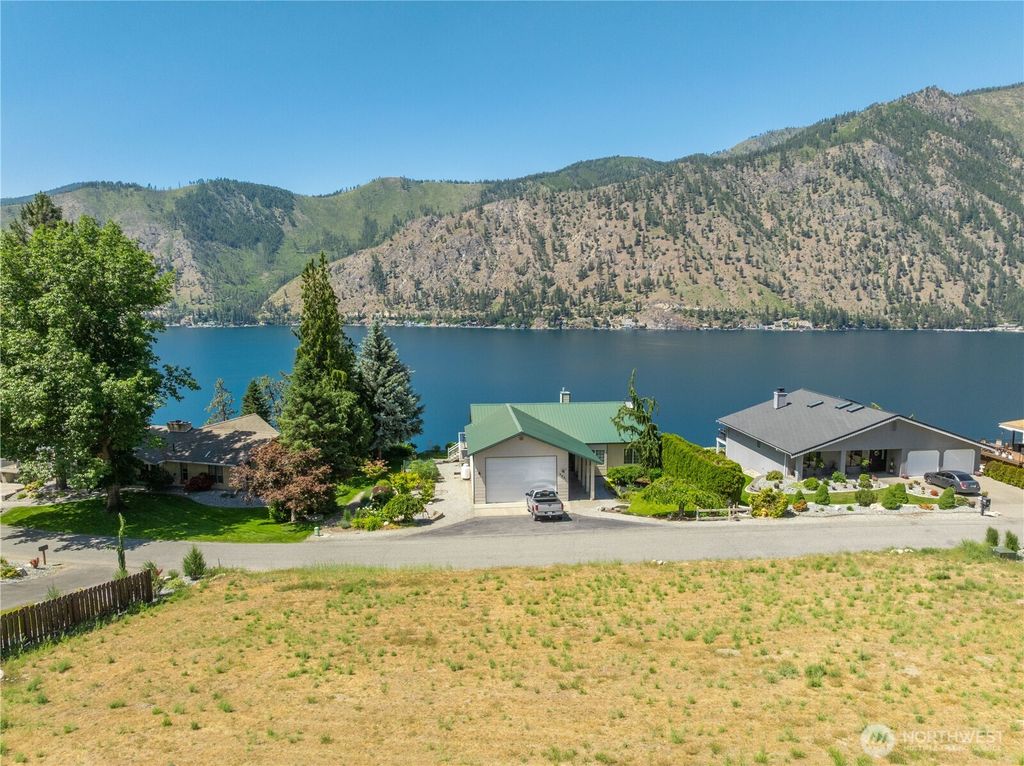 Photo of 2870 Lakeshore Drive, Manson, WA 98831 (MLS # 2489490)