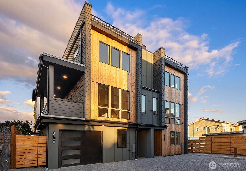 Photo of 4520 Corliss Avenue N #A, Seattle, WA 98103 (MLS # 2379618)