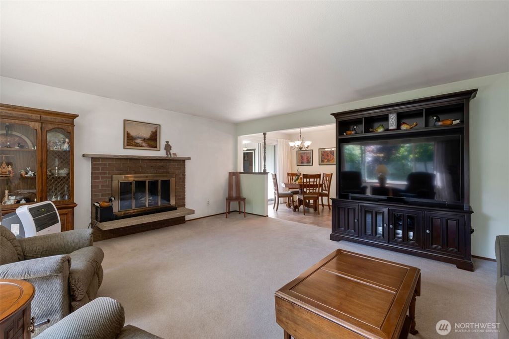 Photo of 16528 126th Place SE, Renton, WA 98058 (MLS # 2407703)