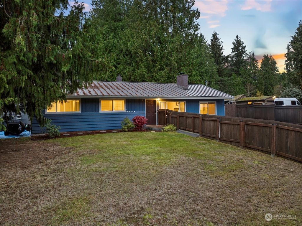Photo of 1414 SW Dash Point Road, Federal Way, WA 98023 (MLS # 2311526)