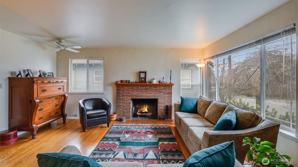 Photo of 4719 SW Findlay Street, Seattle, WA 98136 (MLS # 2345491)