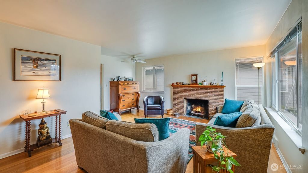 Photo of 4719 SW Findlay Street, Seattle, WA 98136 (MLS # 2345491)