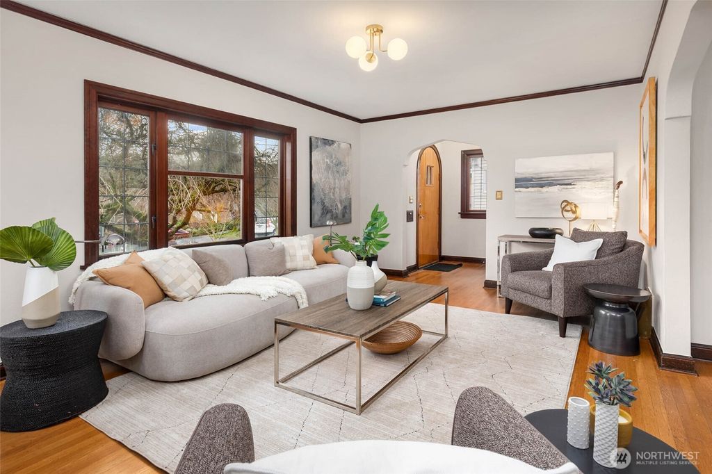 Photo of 624 NW 79th Street, Seattle, WA 98117 (MLS # 2468278)