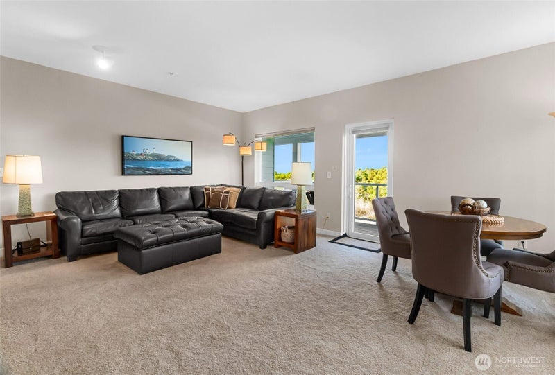 1600 W Ocean Avenue 1238