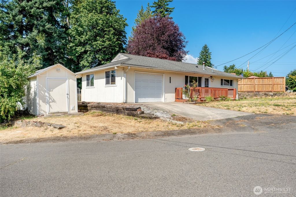 Photo of 621 Tacoma Avenue NE, Renton, WA 98056 (MLS # 2410665)