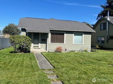 Photo of 1225 Columbia Street, Port Angeles, WA 98362 (MLS # 2503371)