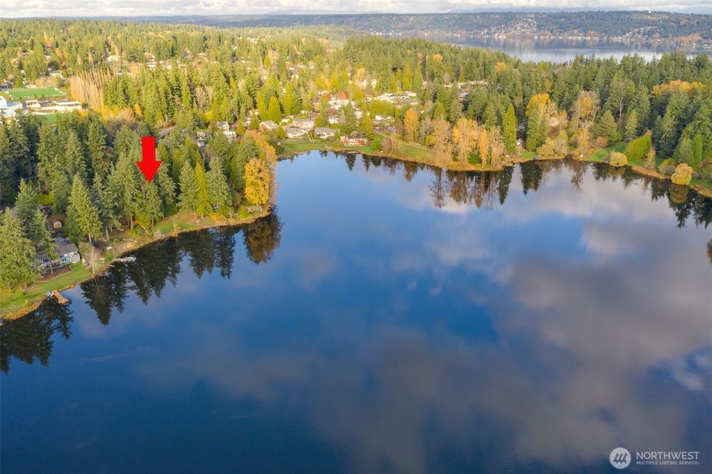 Photo of 16051 SE 16th Street, Bellevue, WA 98008 (MLS # 2453993)