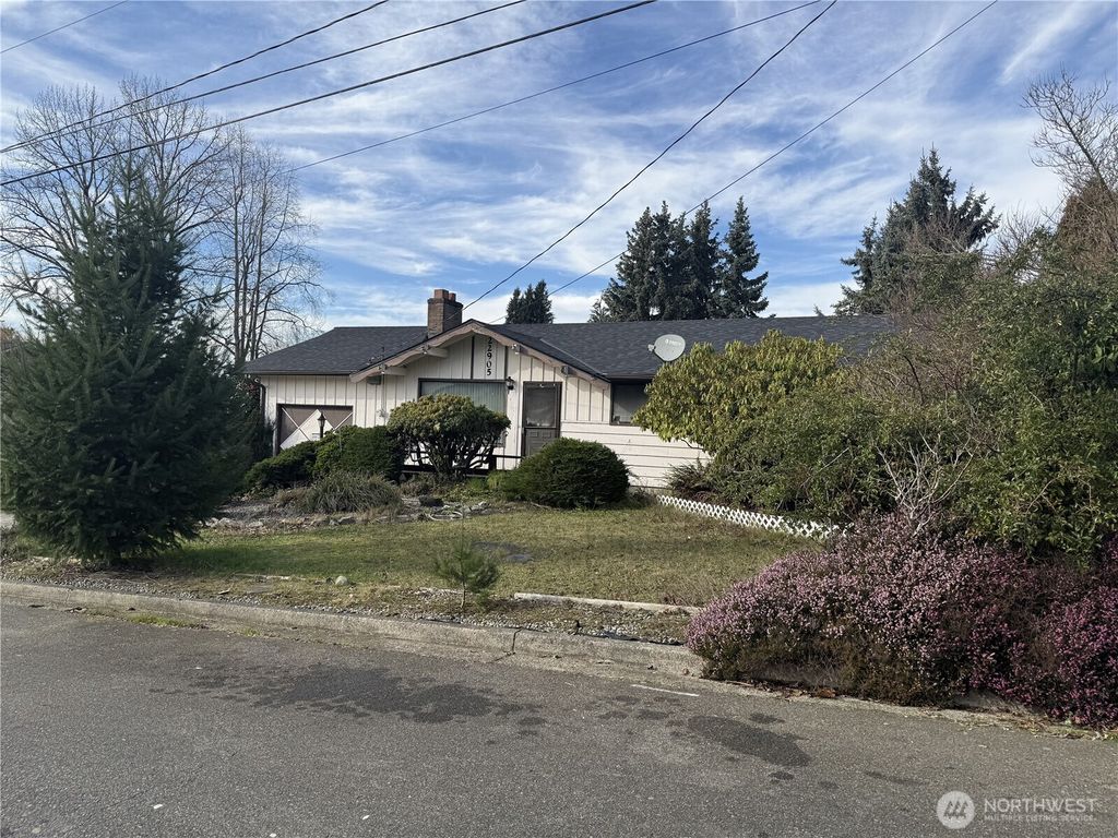 Photo of 22905 SE 106th PL SE Pl, Kent, WA 98031 (MLS # 2473482)