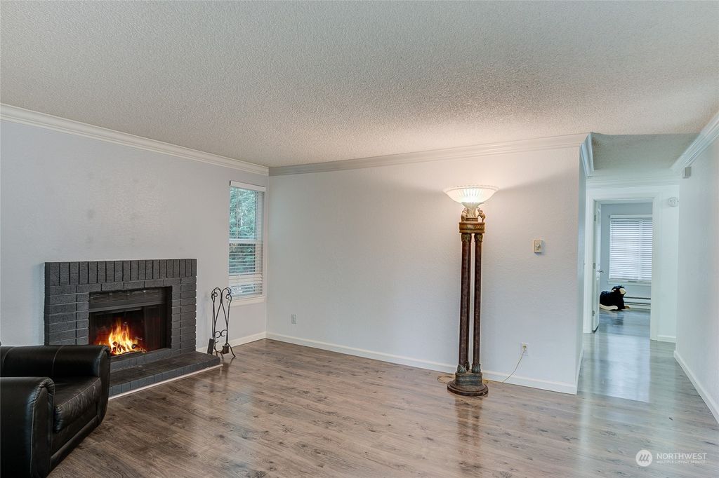 Photo of 10838 NE 148th Lane #B3, Bothell, WA 98011 (MLS # 2178187)