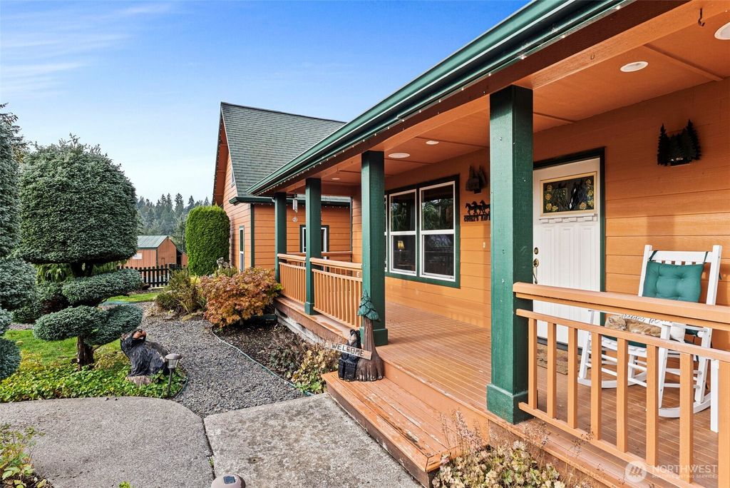 Photo of 207 Ramsaur Road, Centralia, WA 98531 (MLS # 2463852)