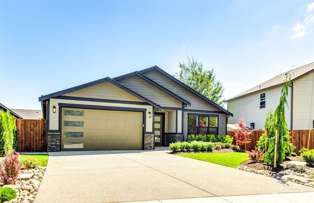 Photo of 13823 48th Drive SE, Snohomish, WA 98296 (MLS # 2421437)