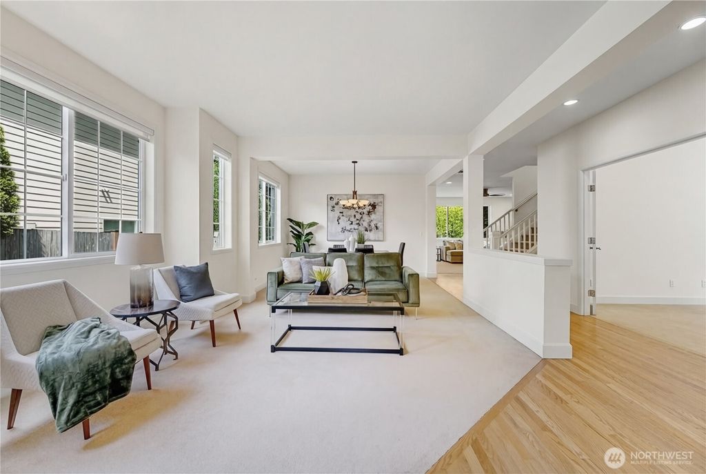 Photo of 17681 NE 121st Court, Redmond, WA 98052 (MLS # 2480878)