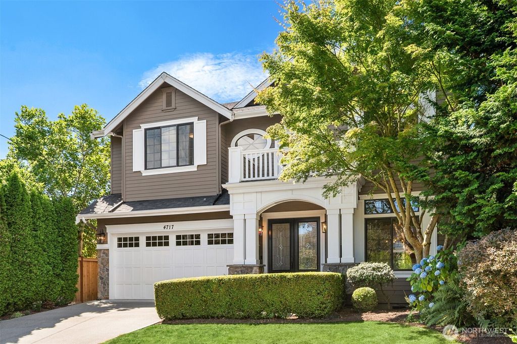Photo of 4717 NE 50th Street, Seattle, WA 98105 (MLS # 2550640)