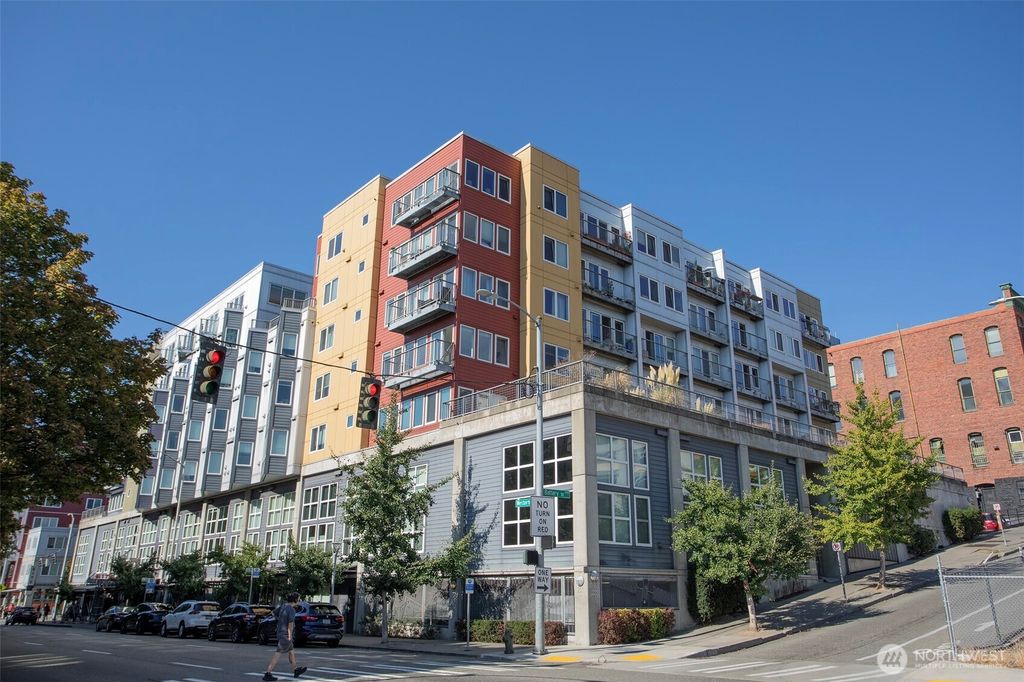 Photo of 2500 Western Ave Avenue #510, Seattle, WA 98121 (MLS # 2434273)