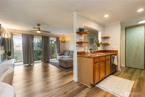 19428 Aurora Avenue N Unit 431, Shoreline, WA 98133 - MLS#: 2345951