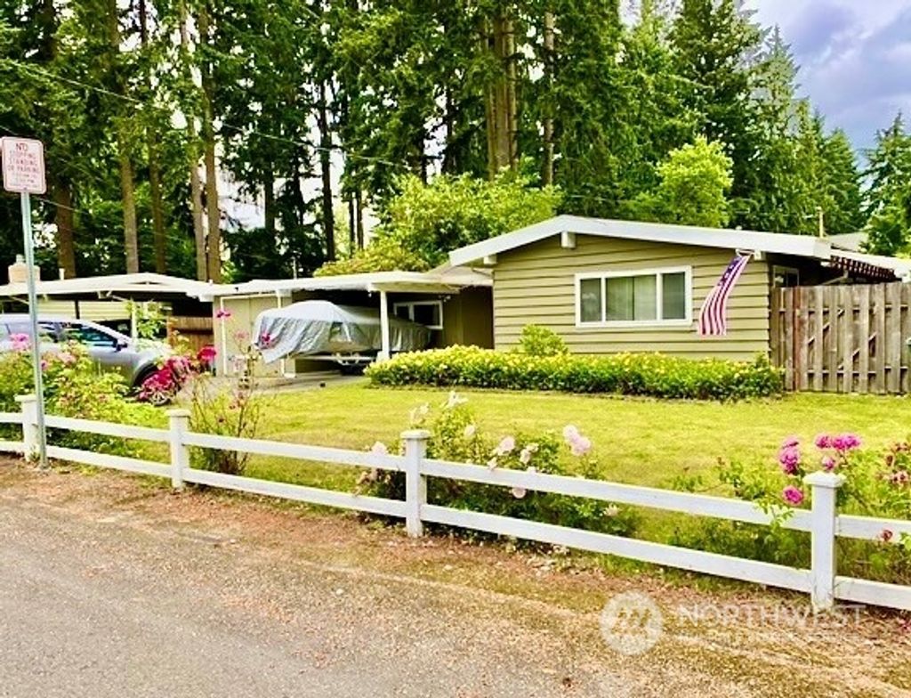 Photo of 9034 NE 178th Street, Bothell, WA 98011 (MLS # 2136328)