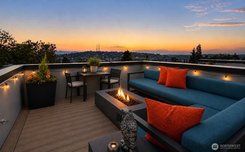 Photo of 727 Belmont Avenue E, Seattle, WA 98102 (MLS # 2573295)