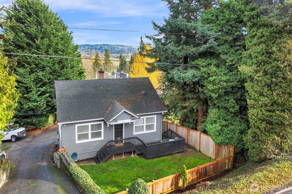 Photo of 5431 Broadway, Everett, WA 98203 (MLS # 2493669)