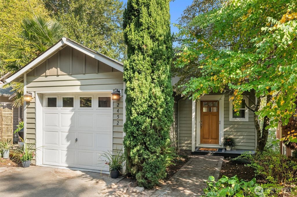 Photo of 2452 SW Webster Street, Seattle, WA 98106 (MLS # 2437217)