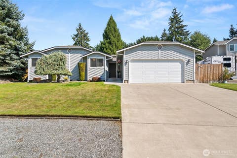 Photo of 15911 91st Avenue Ct, Puyallup, WA 98375 (MLS # 2572388)