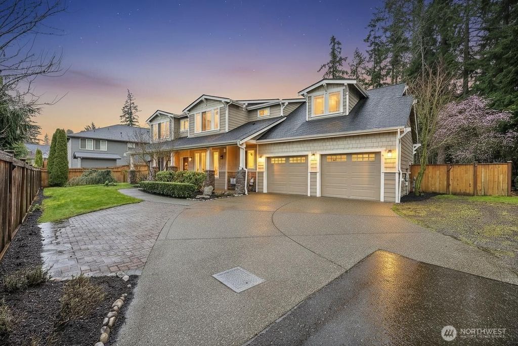 Photo of 2712 Sunset Court, Steilacoom, WA 98388 (MLS # 2492181)