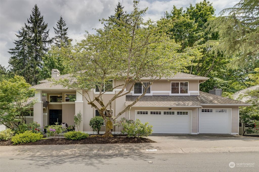 Photo of 21713 NE 20th Way, Sammamish, WA 98074 (MLS # 2061571)