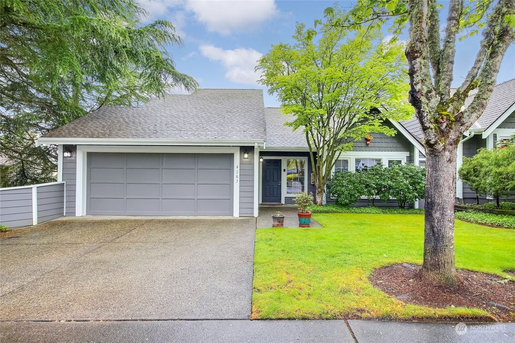 Photo of 4163 Providence Point Drive SE #2552, Issaquah, WA 98029 (MLS # 2228150)