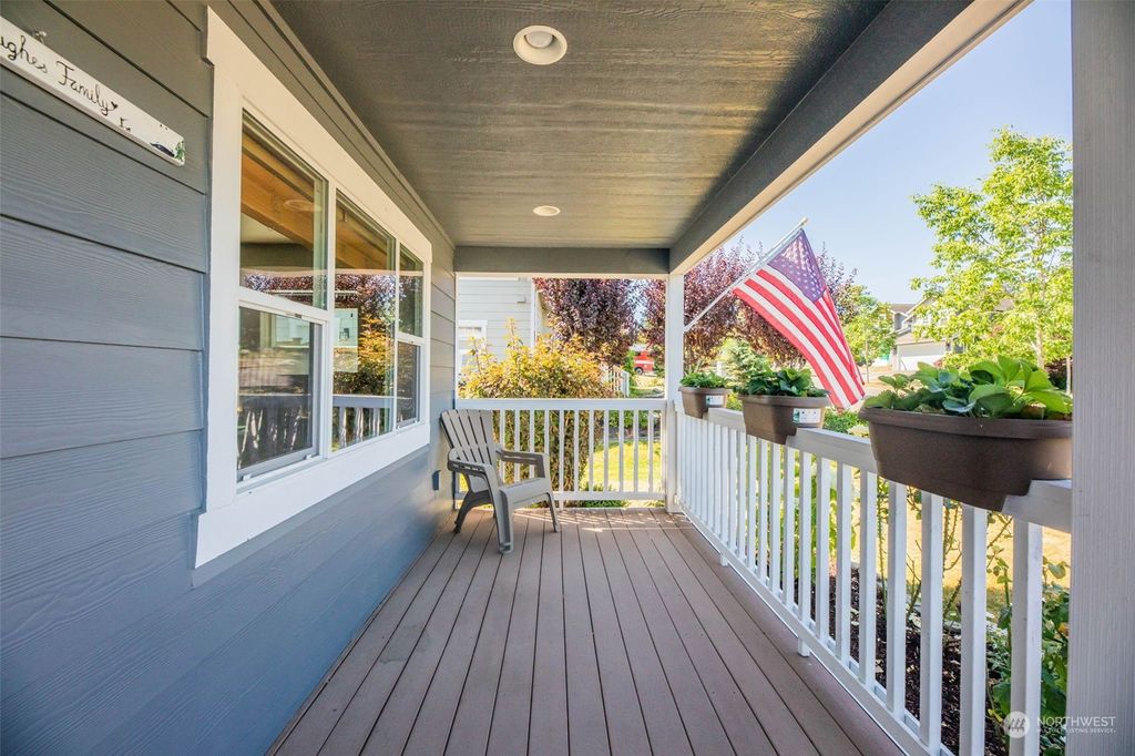 Photo of 28525 74th Drive NW, Stanwood, WA 98292 (MLS # 2269146)