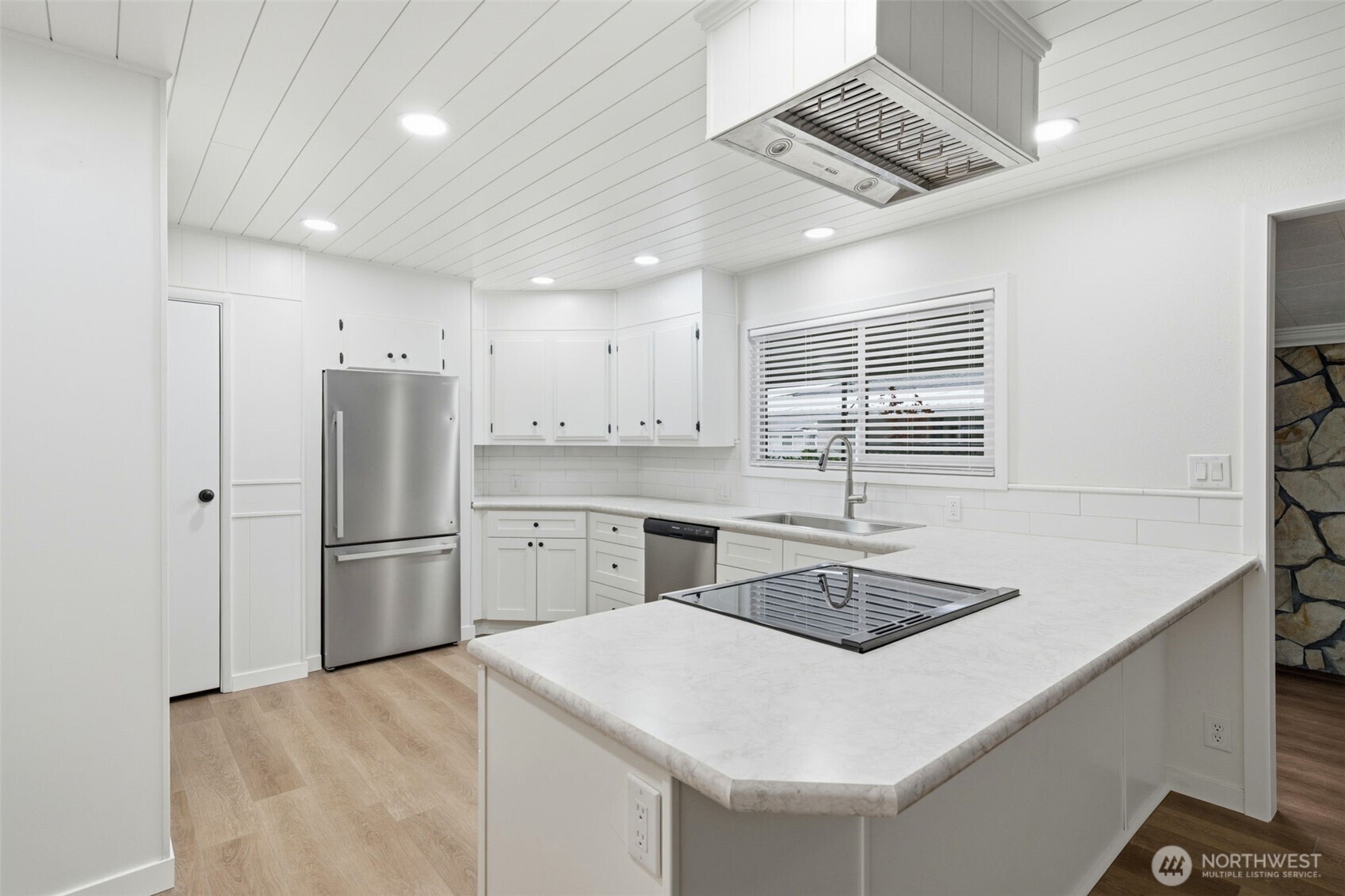 1402 22nd Street NE 29