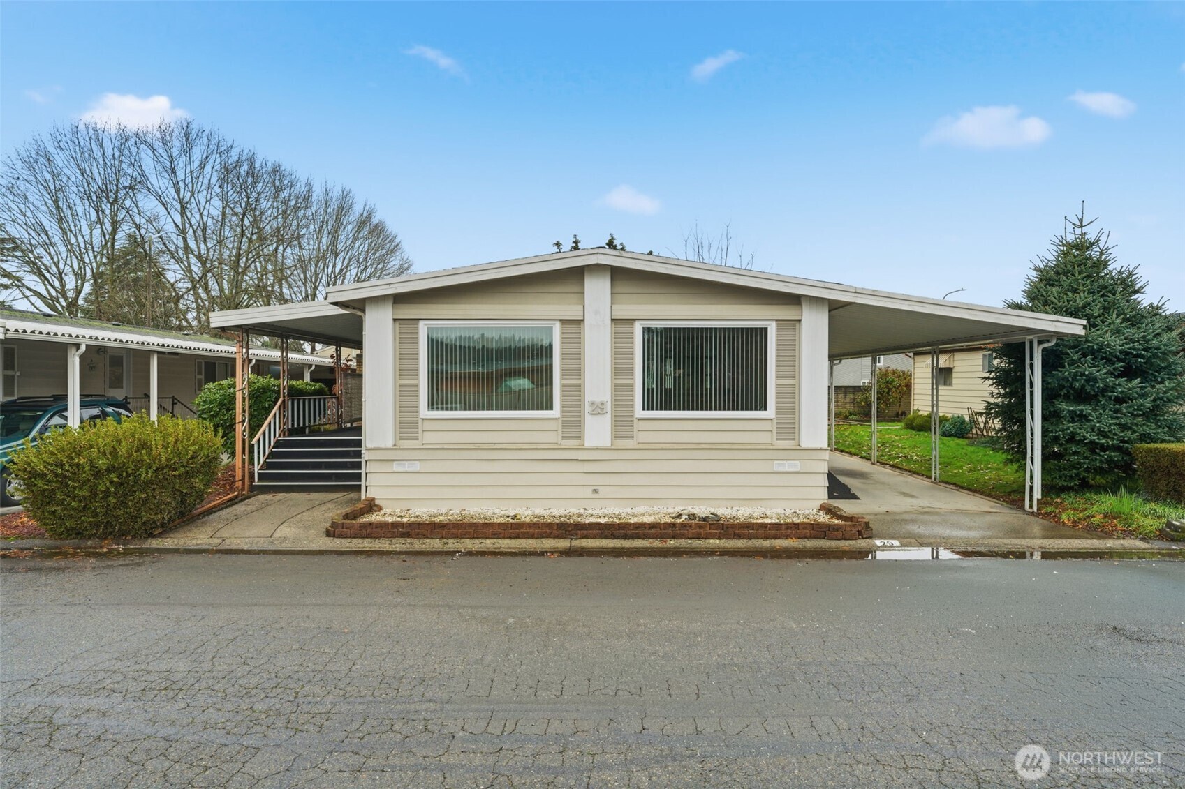 1402 22nd Street NE 29