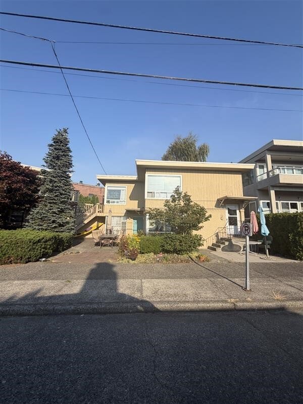 Photo of 2352 Alki Avenue SW, Seattle, WA 98116 (MLS # 2595365)