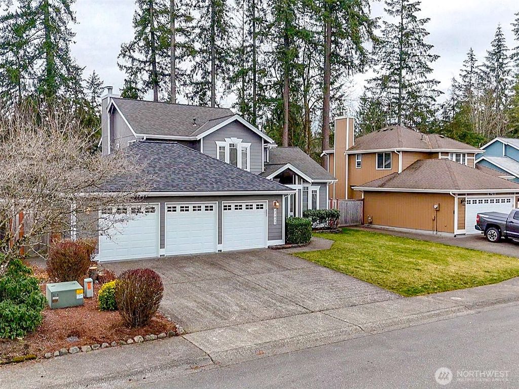 Photo of 23425 SE 248th Street, Maple Valley, WA 98038 (MLS # 2342086)