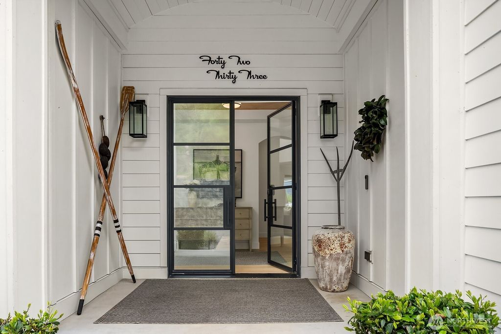 Photo of 4233 E Lake Sammamish Shore Lane SE, Sammamish, WA 98075 (MLS # 2518450)