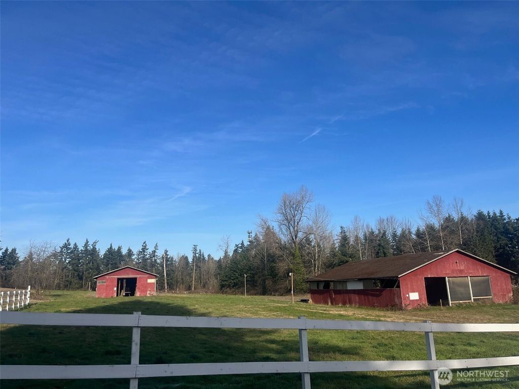 Photo of 4406 S 338 Street Ct N, Auburn, WA 98001 (MLS # 2465162)