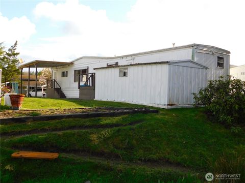 18329 32nd Avenue S SeaTac WA 98188