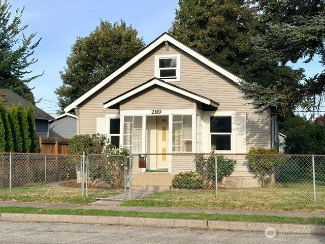 Photo of 289 19th Avenue, Longview, WA 98632 (MLS # 2592375)