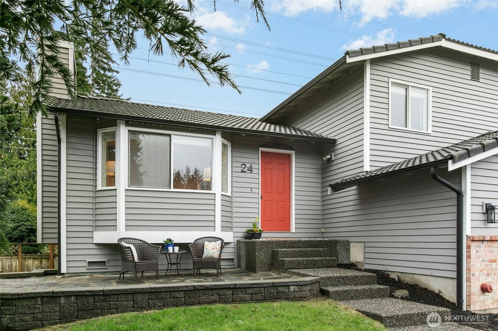 Photo of 24 199th Place SE, Bothell, WA 98012 (MLS # 2477355)