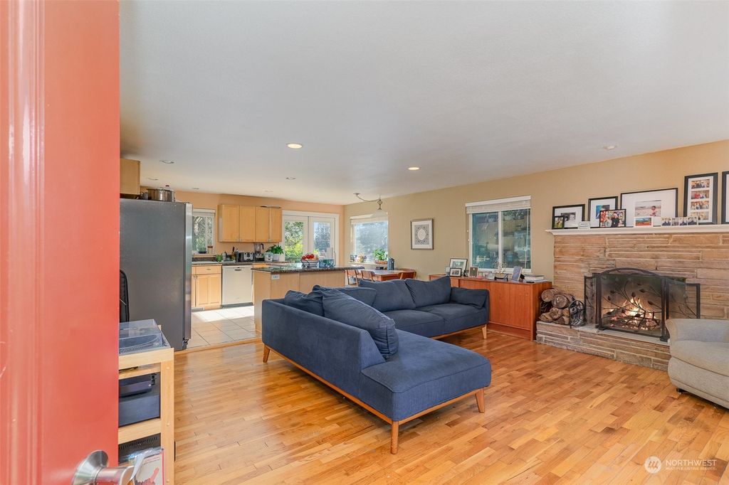 Photo of 8136 29th Avenue SW, Seattle, WA 98126 (MLS # 2325626)