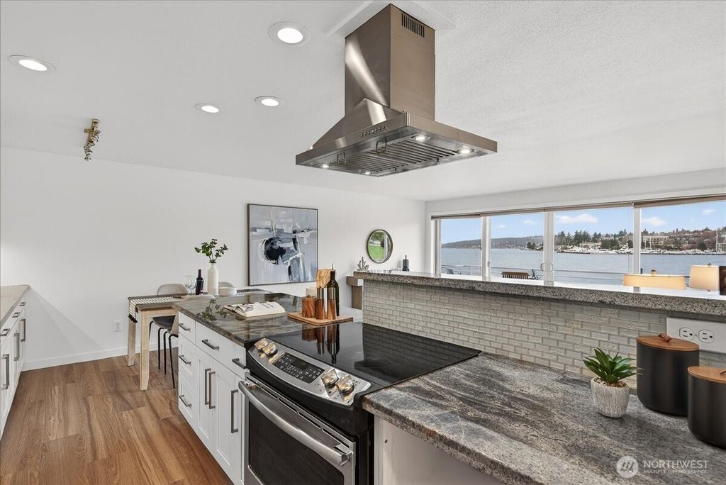 Photo of 733 Lake Street S #104, Kirkland, WA 98033 (MLS # 2495219)