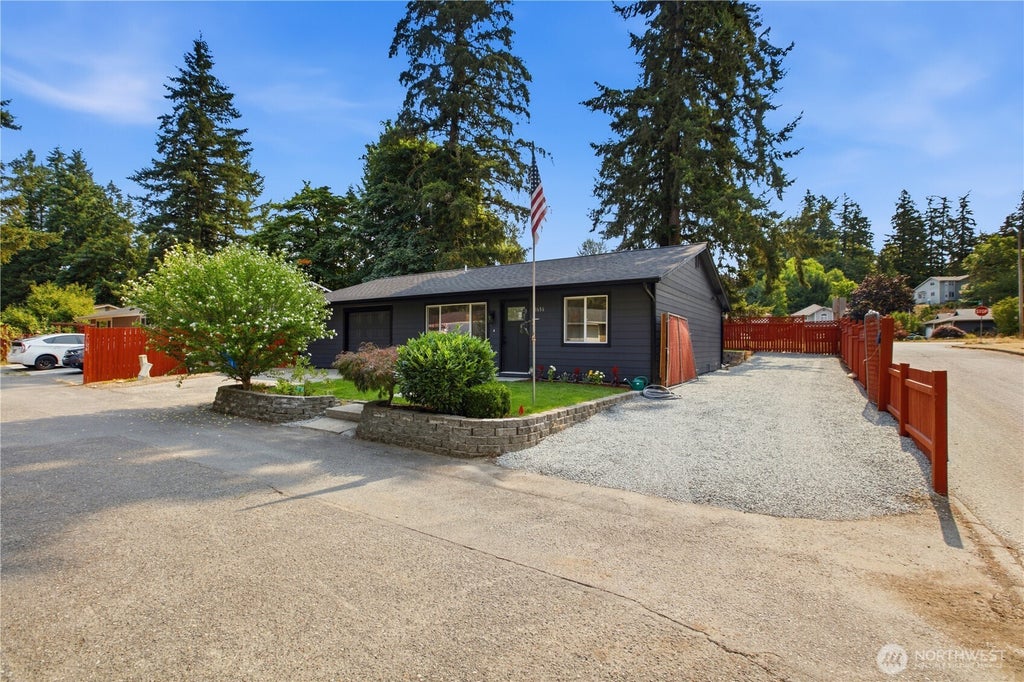 Photo of 19656 SE 260th Street, Covington, WA 98042 (MLS # 2564480)