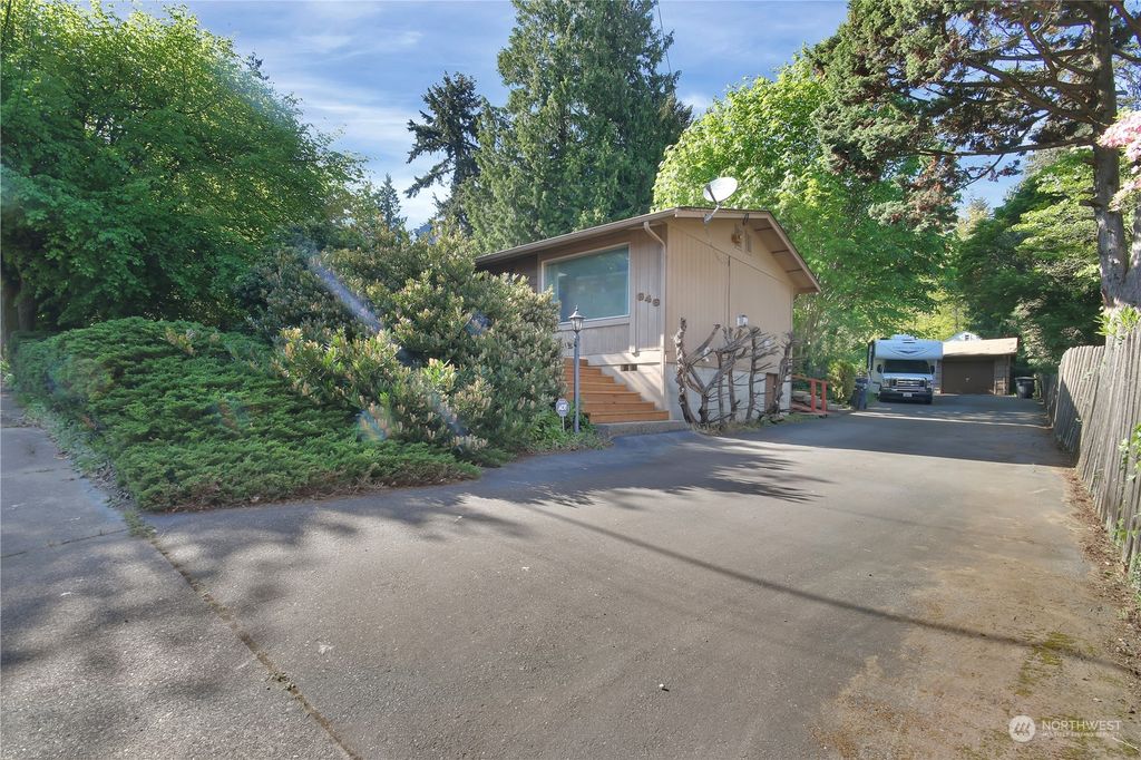 Photo of 646 S 146th Street, Burien, WA 98168 (MLS # 2236272)