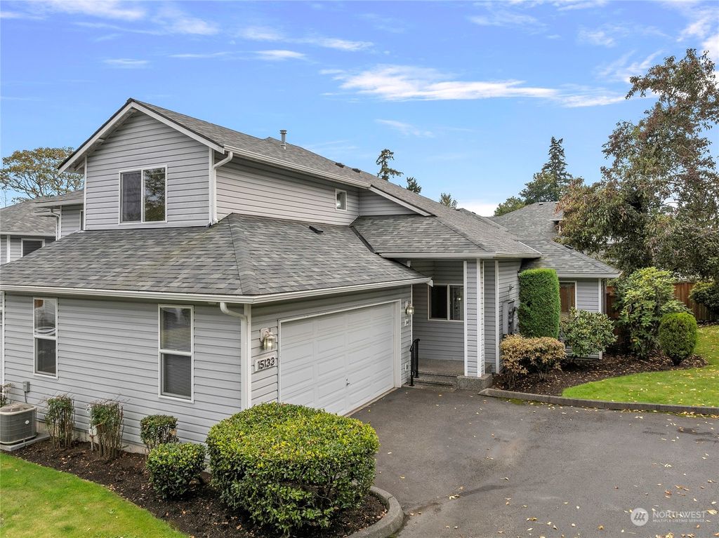 Photo of 15133 Admiralty Way #B4, Lynnwood, WA 98087 (MLS # 2299580)