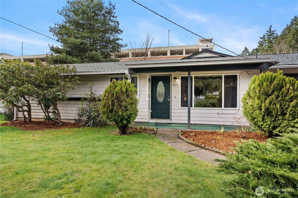 Photo of 1935 Dogwood Dr. Dr SE, Auburn, WA 98092 (MLS # 2482592)