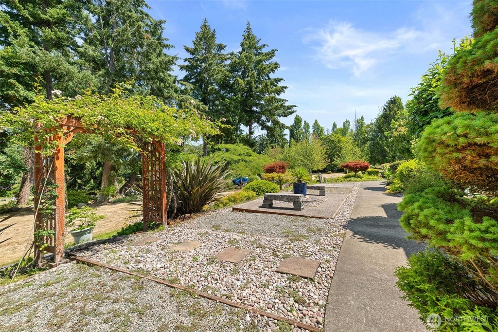 Photo of 654 9th Avenue, Fox Island, WA 98333 (MLS # 2551980)