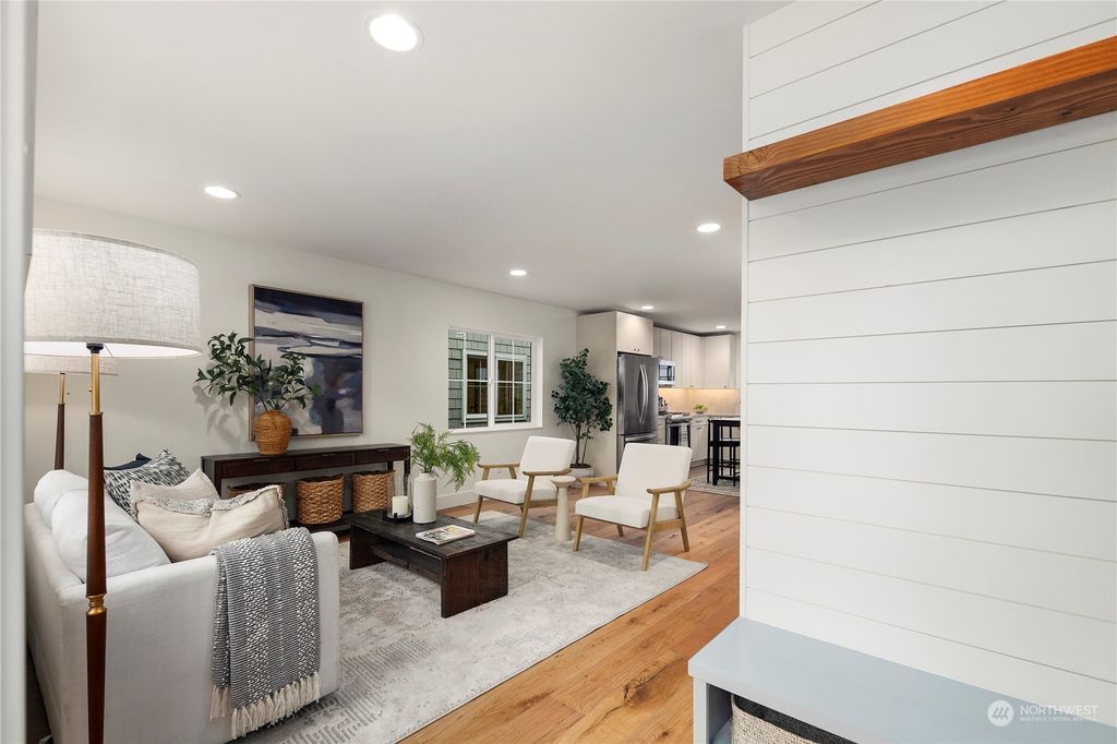 Photo of 2817 E Denny Way, Seattle, WA 98122 (MLS # 2197910)