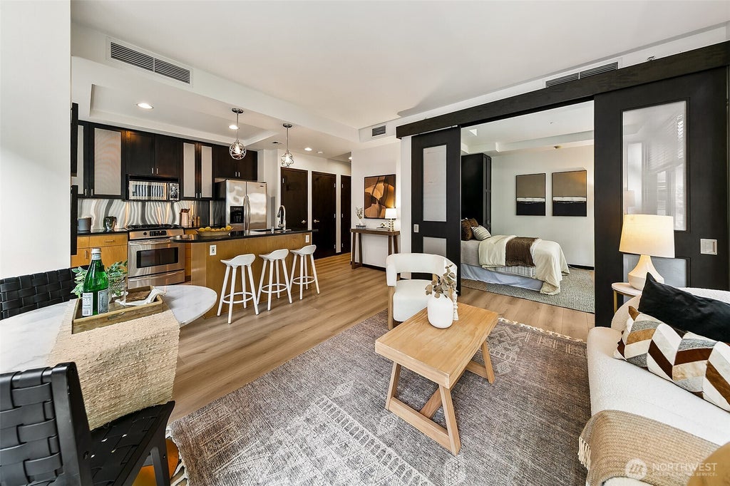 Photo of 2716 Elliott Avenue #605, Seattle, WA 98121 (MLS # 2558592)