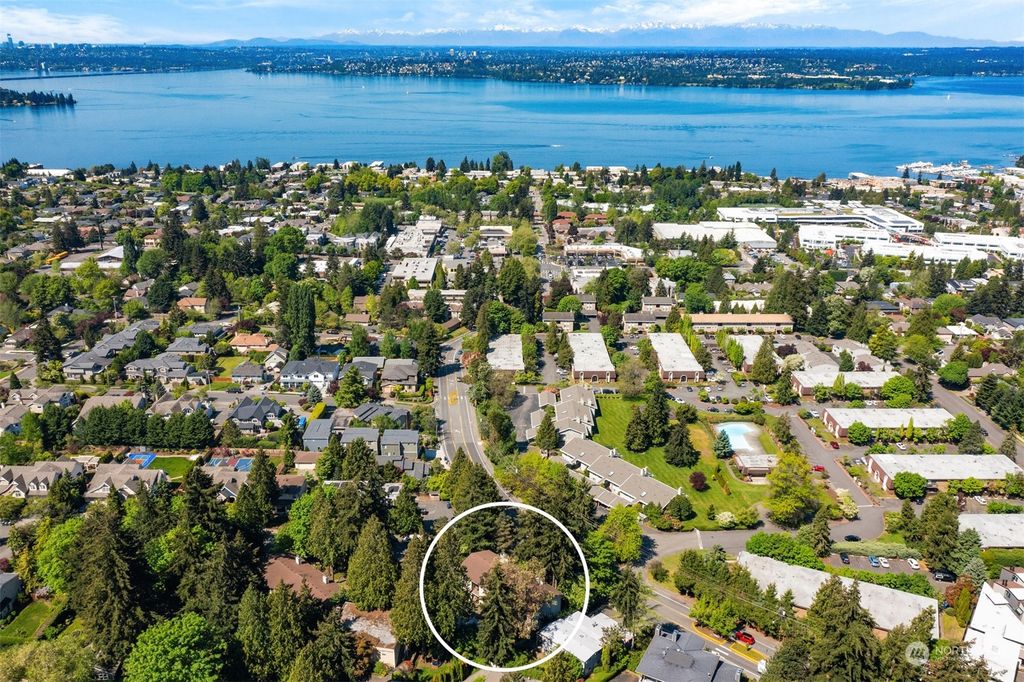Photo of 6732 112th Avenue NE #7A, Kirkland, WA 98033 (MLS # 2068463)