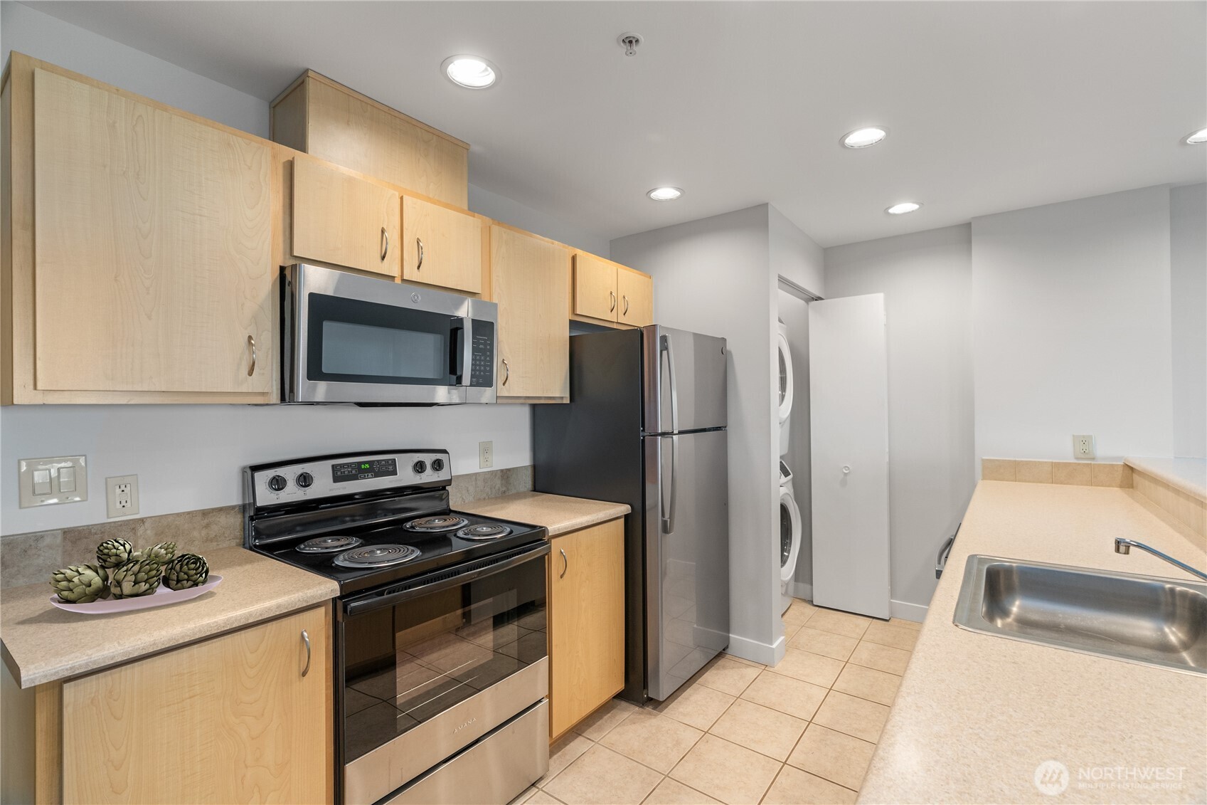 1307 Ocean Shores Boulevard SW N24