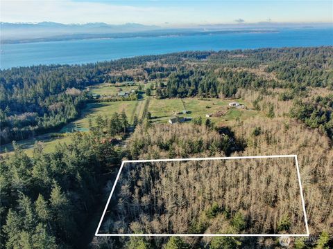 Photo of 0 xxx Lamb Rest Lane, Greenbank, WA 98253 (MLS # 2471535)